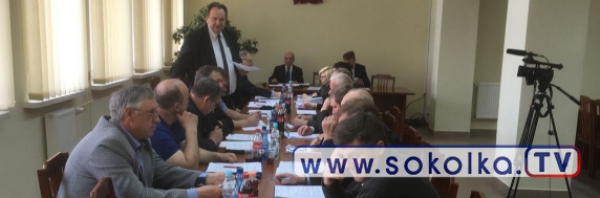 Mają odwołać przewodniczącego oraz protestować przeciwko działaniom W&oacute;jta [Zdjęcia]
