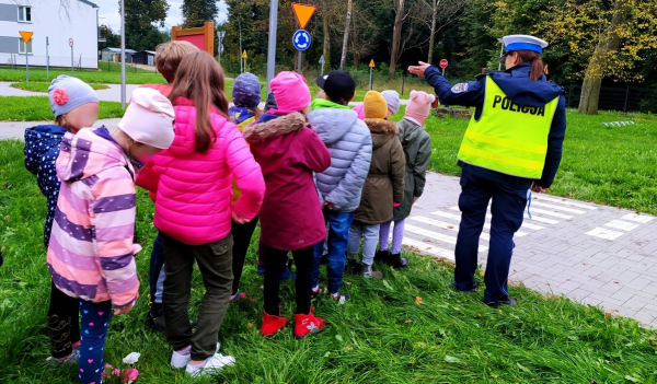 Mundurowi rozmawiali o szeroko rozumianym bezpieczeństwie na drodze