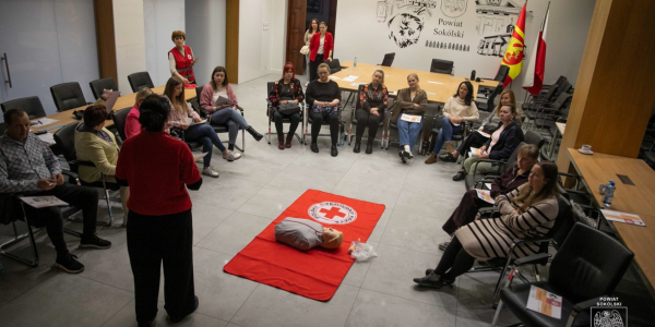 Pierwsza pomoc dla każdego – ruszył cykl bezpłatnych szkoleń PCK w Sokółce