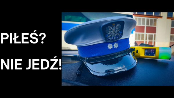 Dwóch nietrzeźwych w rękach policjantów