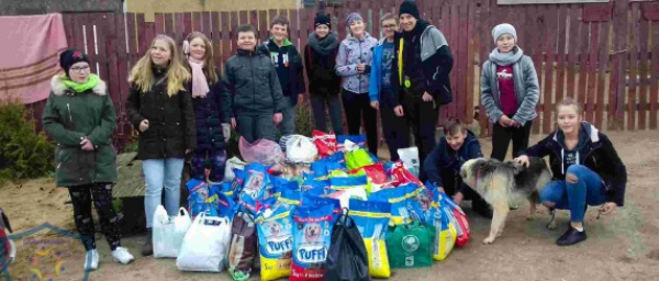 580 kg karmy dla czworonogów ze schroniska [Zdjęcia]