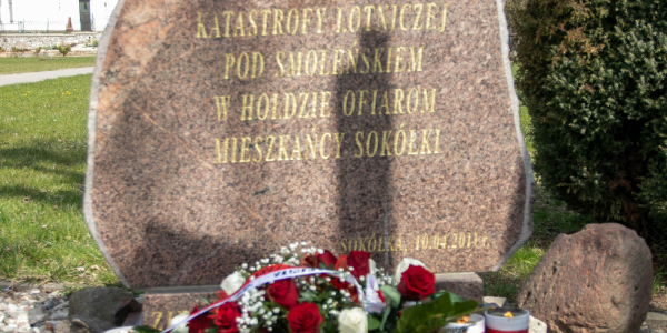 W Sok&oacute;łce pamiętają o ofiarach tragicznego lotu z 10 kwietnia 2010 r.