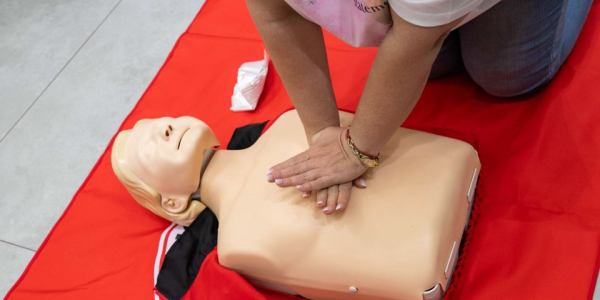 &bdquo;Uczmy się pierwszej pomocy&rdquo; &ndash; rozpoczął się projekt PCK