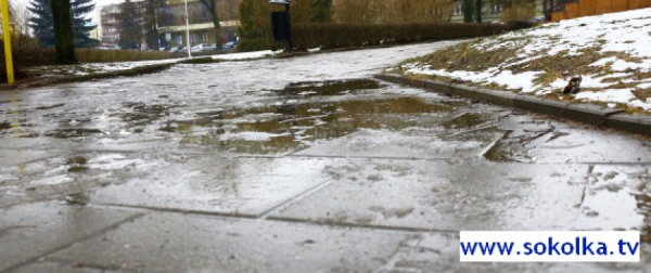 Uwaga na marznące opady śniegu z deszczem! [Ostrzeżenie meteo]