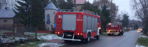 NA SYGNALE: Pożar auta i zadymienie w domu