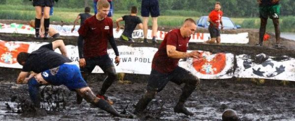 Błotna Liga Mistrzów po raz kolejny zagra w Korycinie [Film]