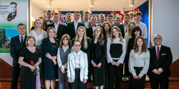 &bdquo;Pozostaniecie częścią naszej rodziny&rdquo; - uroczyste zakończenie roku maturzyst&oacute;w w sok&oacute;lskim &bdquo;Rolniku&rdquo;.