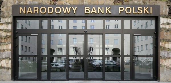 Raport: obniżka st&oacute;p NBP z niewielkim wpływem na wysokość rat płaconych za samochody