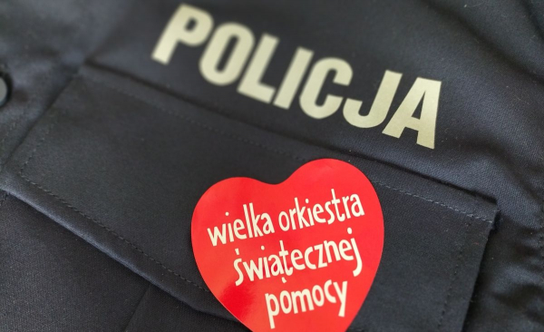 Policjanci dbali o bezpieczeństwo podczas 30 Finału Wielkiej Orkiestry Świątecznej Pomocy