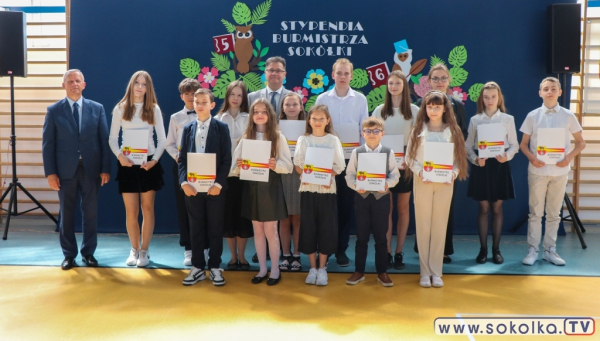 Stypendia Naukowe Burmistrza Sok&oacute;łki wręczone.