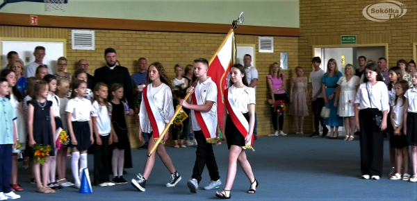 Wakacje! Zakończenie roku szkolnego w Szkole Podstawowej w Dąbrowie Białostockiej [Film]