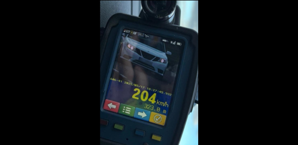 Policjanci z Sok&oacute;łki zatrzymali kierowcę Saaba. Przekroczył prędkość o 114 km/h