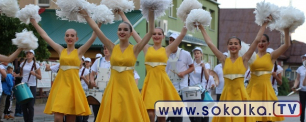 Imprezę rozpoczną gwiaździstym przemarszem [Program, Film]