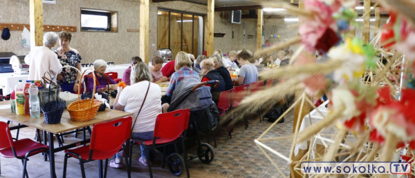 LIPSK: Poprzez warsztaty powr&oacute;cili do tradycyjnych ozd&oacute;b ludowych