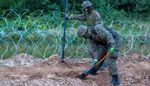 Policja wyjaśnia okoliczności zniszczenia ogrodzenia na granicy z Białorusią