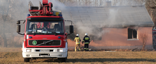 Przesłuchania świadków w procesie 22-latka oskarżonego o zabójstwo dziadka i usiłowanie zabójstwa babci