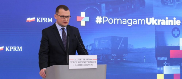 Szefernaker: przedłużymy o 60 dni termin wypłaty świadczeń za pomoc uchodźcom