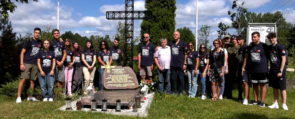 Delegacja z Włoch odwiedziła grób generała Nikodema Sulika w Kamiennej Starej [Film]