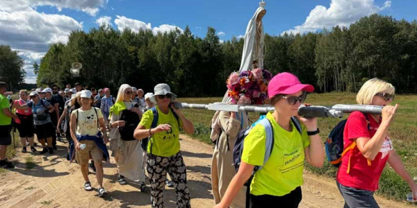 Pielgrzymi nadziei w drodze do Wilna