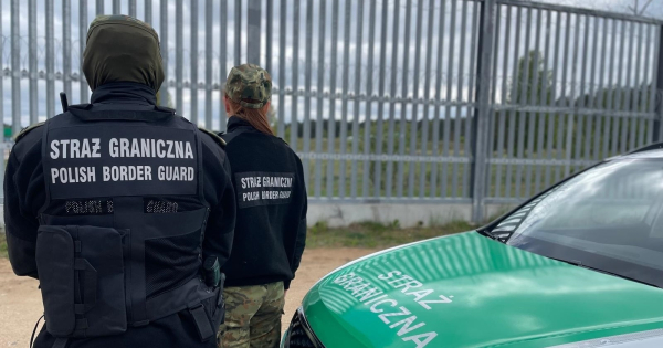 250 pr&oacute;b sforsowania granicy i zatrzymani kurierzy